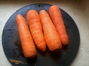 Шаг1. Чистка моркови